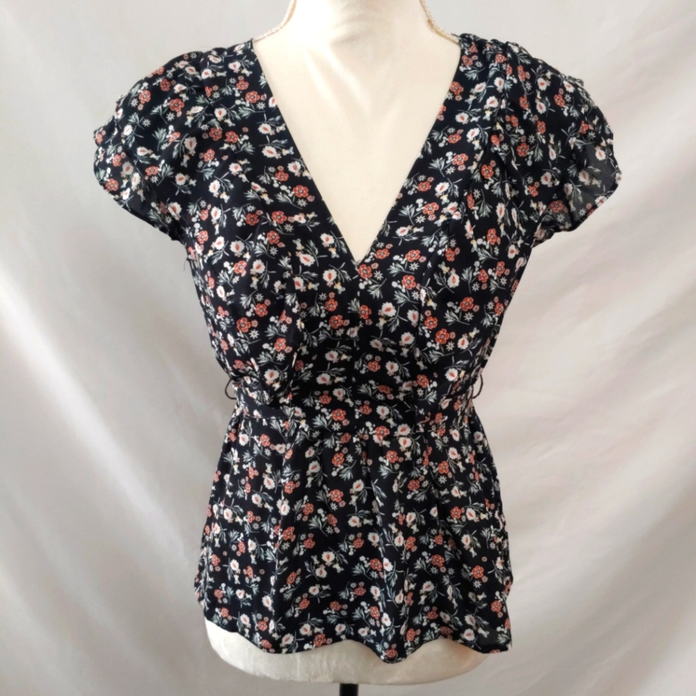 MaxStudio Flutter Sleeve Black Floral Print Top Blouse Size Small